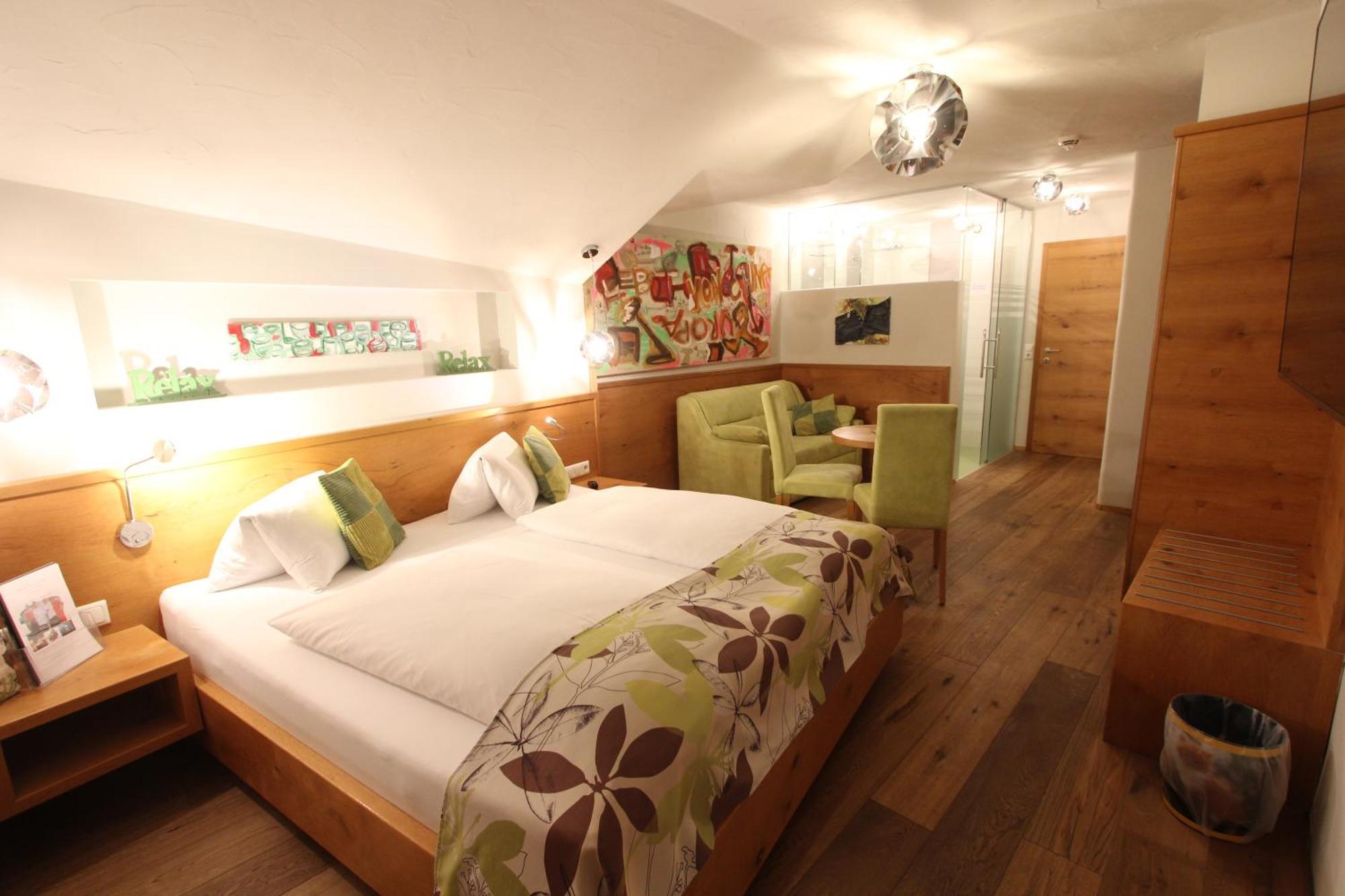 Malerwinkl Restaurant + Kunsthotel Hatzendorf Kültér fotó