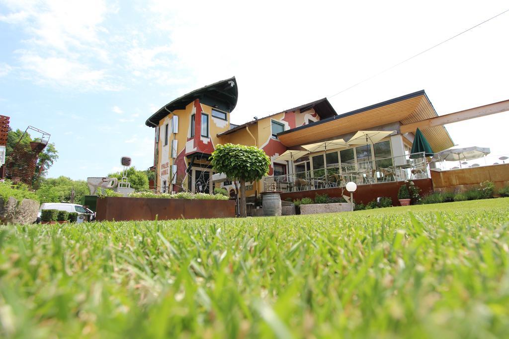 Malerwinkl Restaurant + Kunsthotel Hatzendorf Kültér fotó